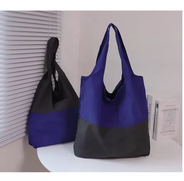 Foldable shopping bag