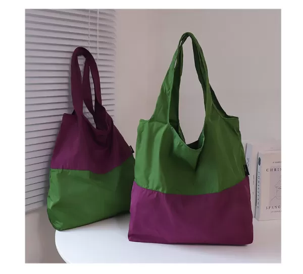 Foldable shopping bag